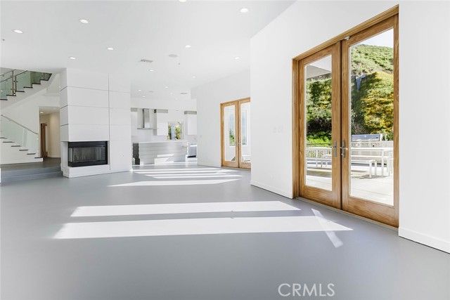 2004 Glen Allen Lane, Altadena, CA 91001