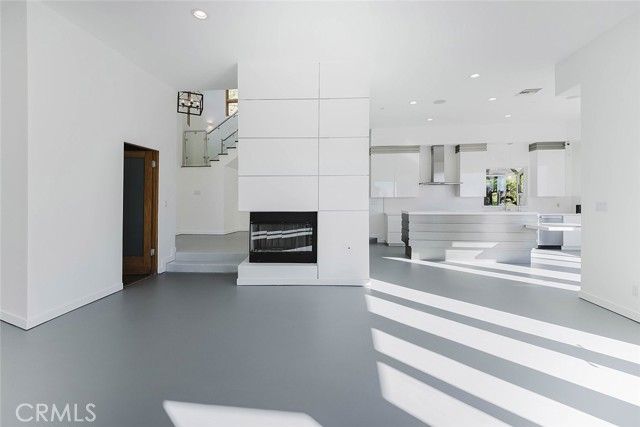 2004 Glen Allen Lane, Altadena, CA 91001