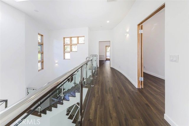 2004 Glen Allen Lane, Altadena, CA 91001