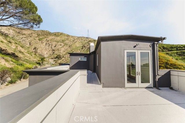 2004 Glen Allen Lane, Altadena, CA 91001