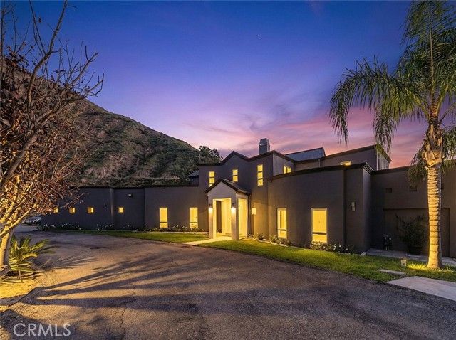 2004 Glen Allen Lane, Altadena, CA 91001