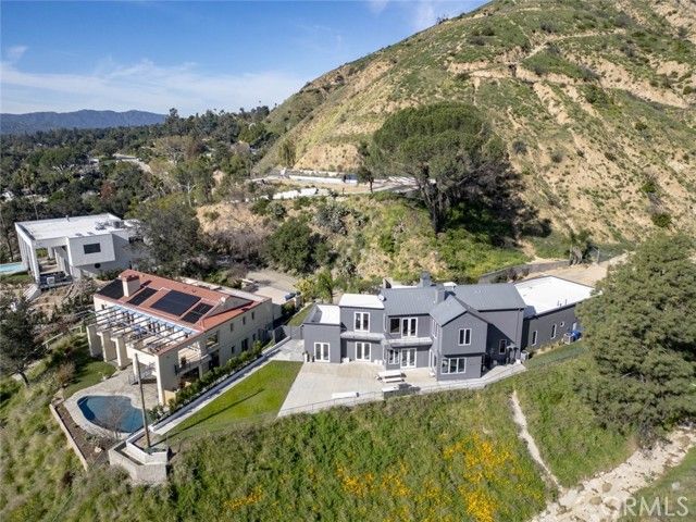 2004 Glen Allen Lane, Altadena, CA 91001