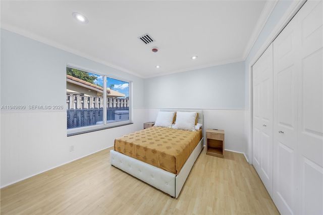 800 SE 3rd Ter, Pompano Beach, FL 33060