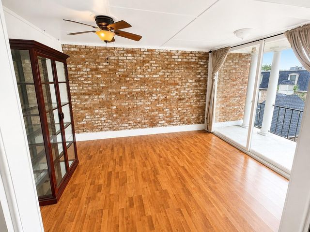 361 North Post Oak Lane 343, Houston, TX 77024