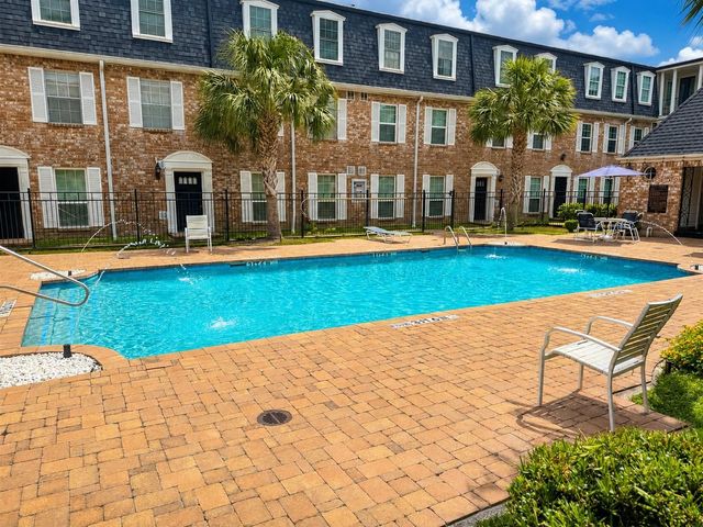 361 North Post Oak Lane 343, Houston, TX 77024