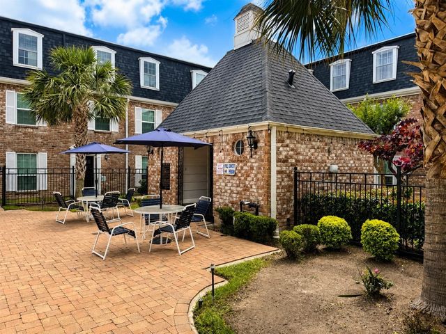 361 North Post Oak Lane 343, Houston, TX 77024