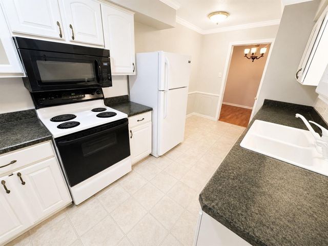 361 North Post Oak Lane 343, Houston, TX 77024