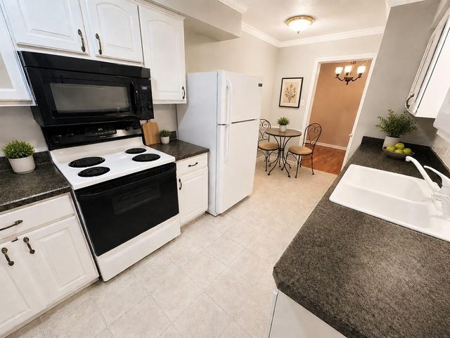 361 North Post Oak Lane 343, Houston, TX 77024
