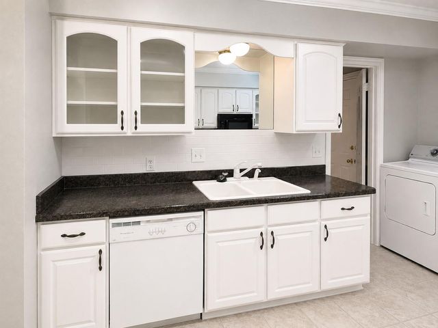 361 North Post Oak Lane 343, Houston, TX 77024