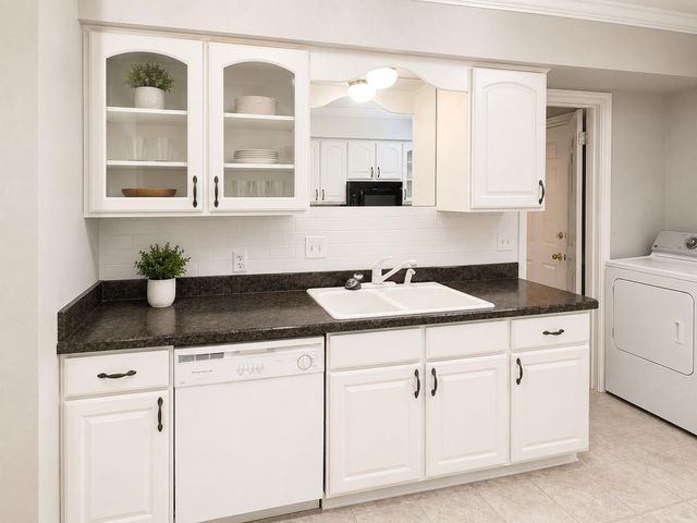 361 North Post Oak Lane 343, Houston, TX 77024