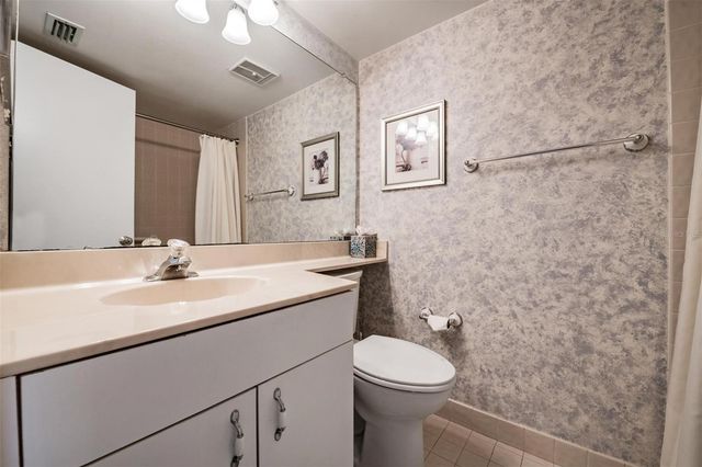 3400 COVE CAY DRIVE 2H, Clearwater, FL 33760