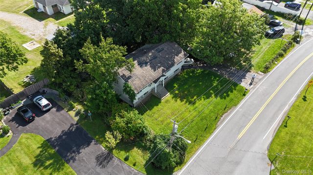 72 Lake Region Boulevard, Monroe, NY 10950