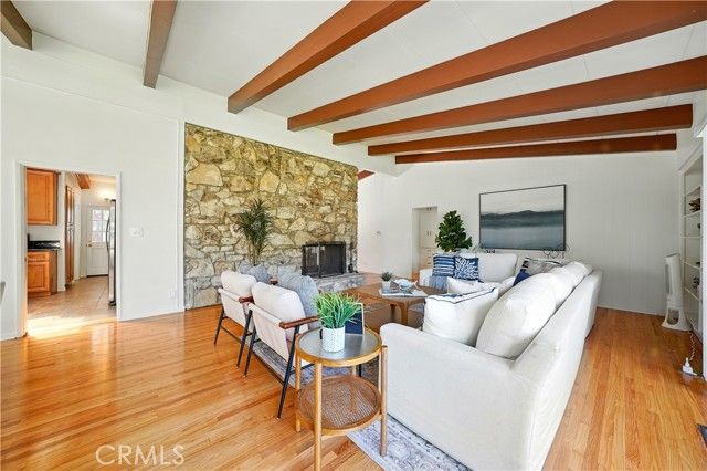 1075 Bryant Road, Long Beach, CA 90815