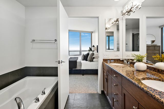 600 N Lake Shore Drive 4211, Chicago, IL 60611