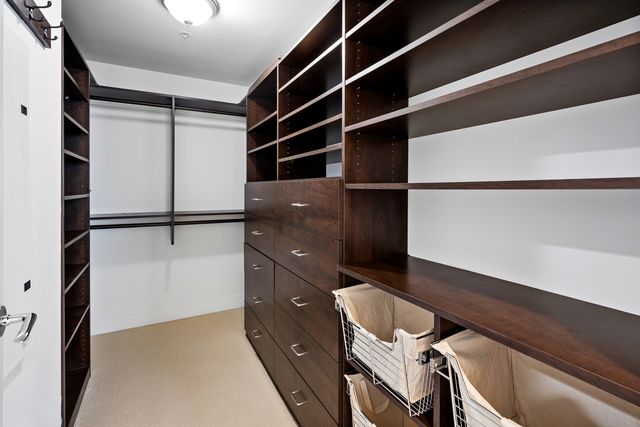 600 N Lake Shore Drive 4211, Chicago, IL 60611
