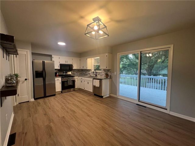 1314 R D Mize Road, Grain Valley, MO 64029
