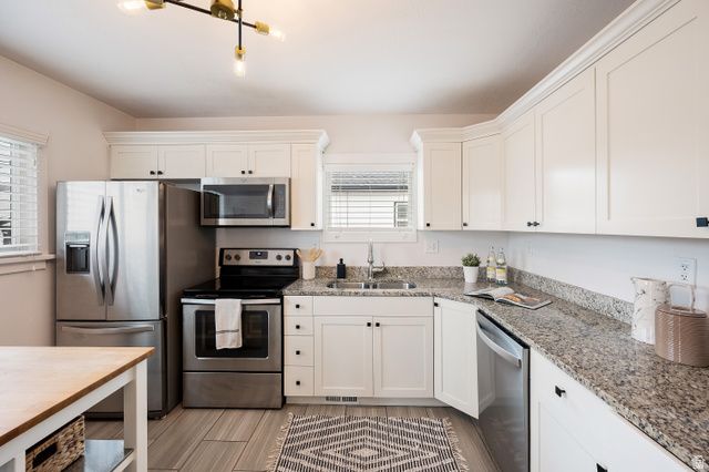 235 E ROSEWOOD AVE, Salt Lake City, UT 84115