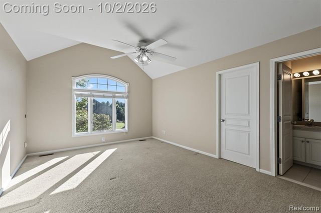 4654 Woodland Hills Drive, Rochester, MI 48306