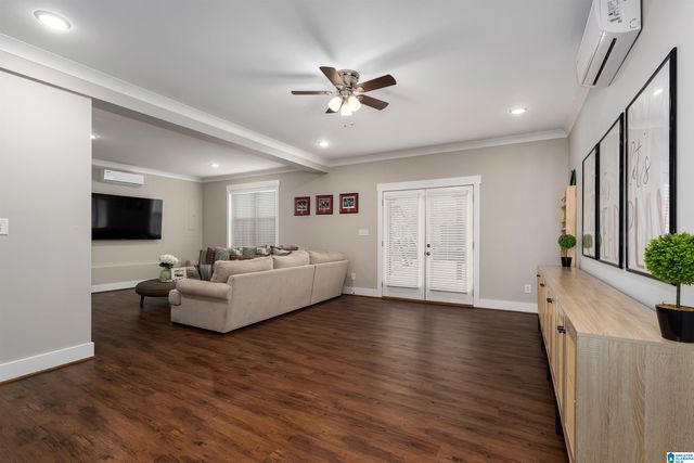 1076 CREEL DRIVE, Moody, AL 35004