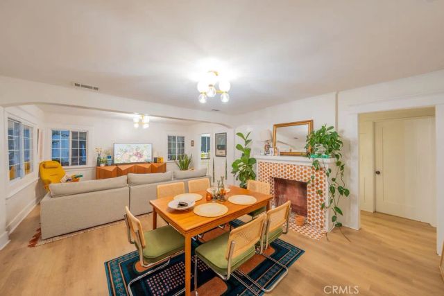 1301 Seward, Los Angeles, CA 90028