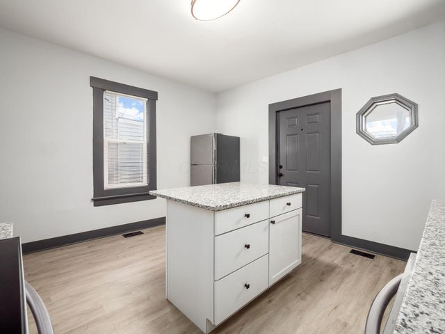 1557 Safford Avenue, Columbus, OH 43223