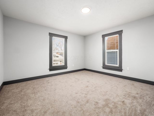 1557 Safford Avenue, Columbus, OH 43223