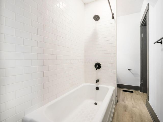 1557 Safford Avenue, Columbus, OH 43223