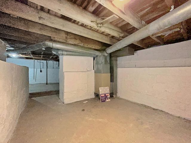 1557 Safford Avenue, Columbus, OH 43223