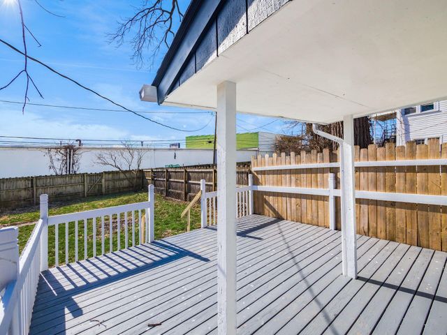 1557 Safford Avenue, Columbus, OH 43223