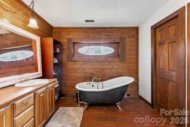 5011 Medlin Road, Monroe, NC 28112