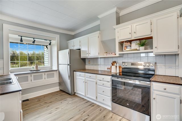 30721 Webster Road E, Eatonville, WA 98328