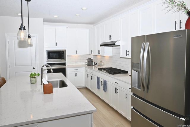 14827 Mapleton Hill, San Antonio, TX 78245