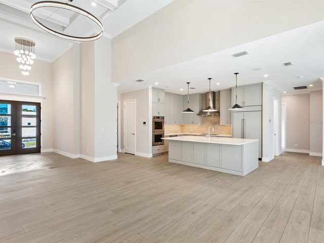 616 MANGROVE POINT ROAD, Siesta Key, FL 34242