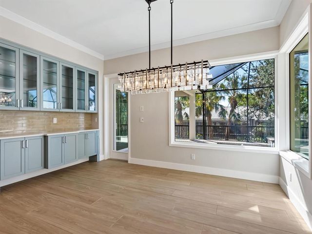 616 MANGROVE POINT ROAD, Siesta Key, FL 34242