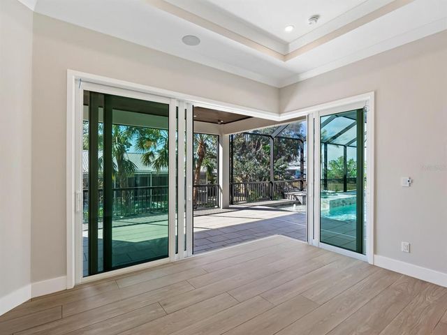 616 MANGROVE POINT ROAD, Siesta Key, FL 34242