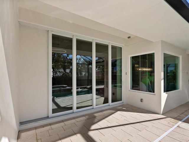 616 MANGROVE POINT ROAD, Siesta Key, FL 34242