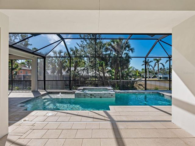 616 MANGROVE POINT ROAD, Siesta Key, FL 34242