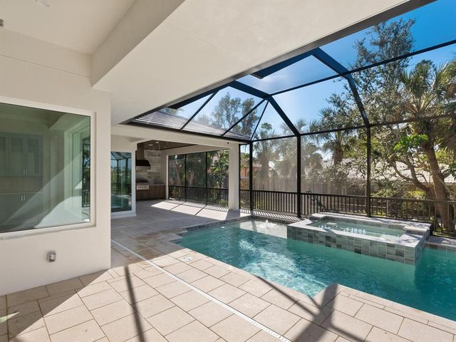 616 MANGROVE POINT ROAD, Siesta Key, FL 34242