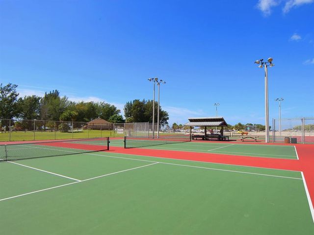 616 MANGROVE POINT ROAD, Siesta Key, FL 34242