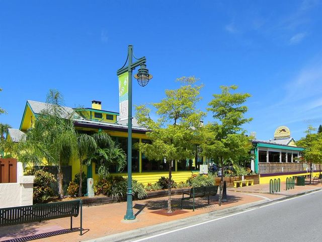 616 MANGROVE POINT ROAD, Siesta Key, FL 34242