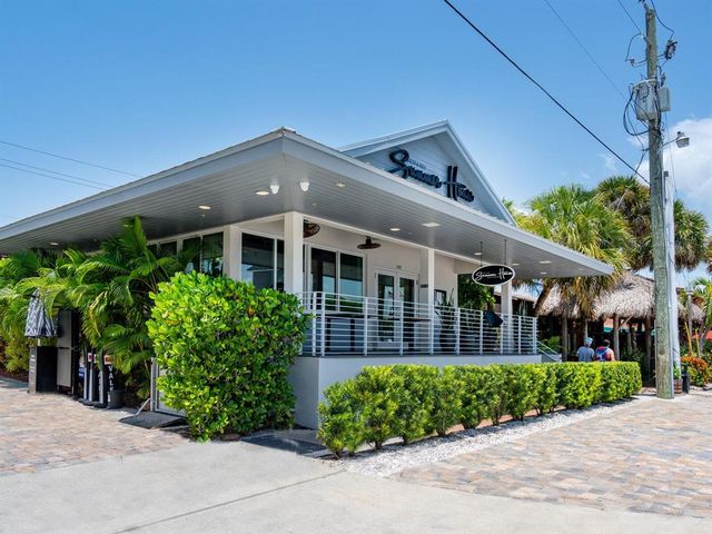 616 MANGROVE POINT ROAD, Siesta Key, FL 34242