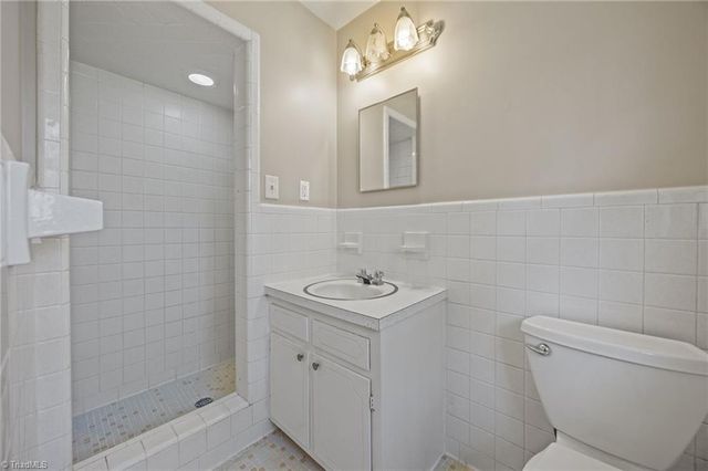 523 & 525 Carlann Valley Road, Mcleansville, NC 27301