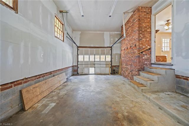 523 & 525 Carlann Valley Road, Mcleansville, NC 27301