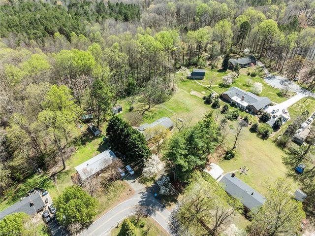 523 & 525 Carlann Valley Road, Mcleansville, NC 27301