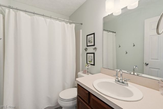 4021 Falconswalk Court 14, Stow, OH 44224