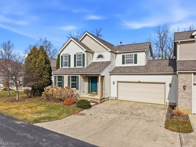 4021 Falconswalk Court 14, Stow, OH 44224