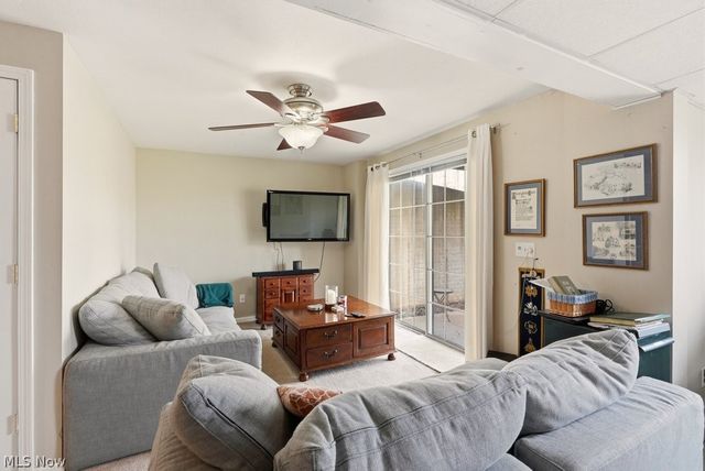 4021 Falconswalk Court 14, Stow, OH 44224