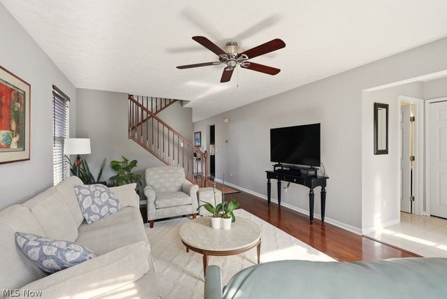 4021 Falconswalk Court 14, Stow, OH 44224