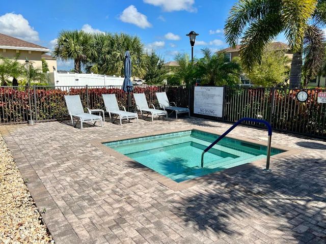 9854 E Villa Circle, Vero Beach, FL 32966