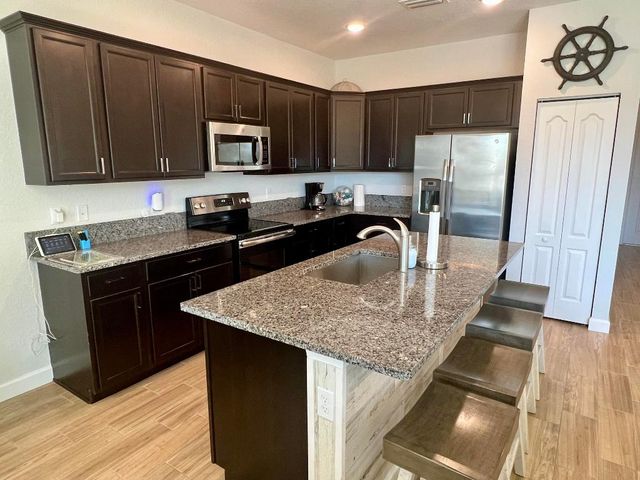 9854 E Villa Circle, Vero Beach, FL 32966